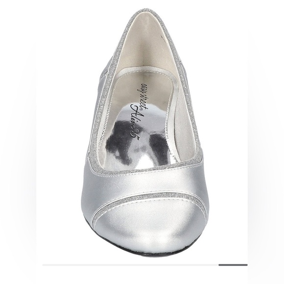 Easy Street Women's Datia Pump - Picture 7 of 14